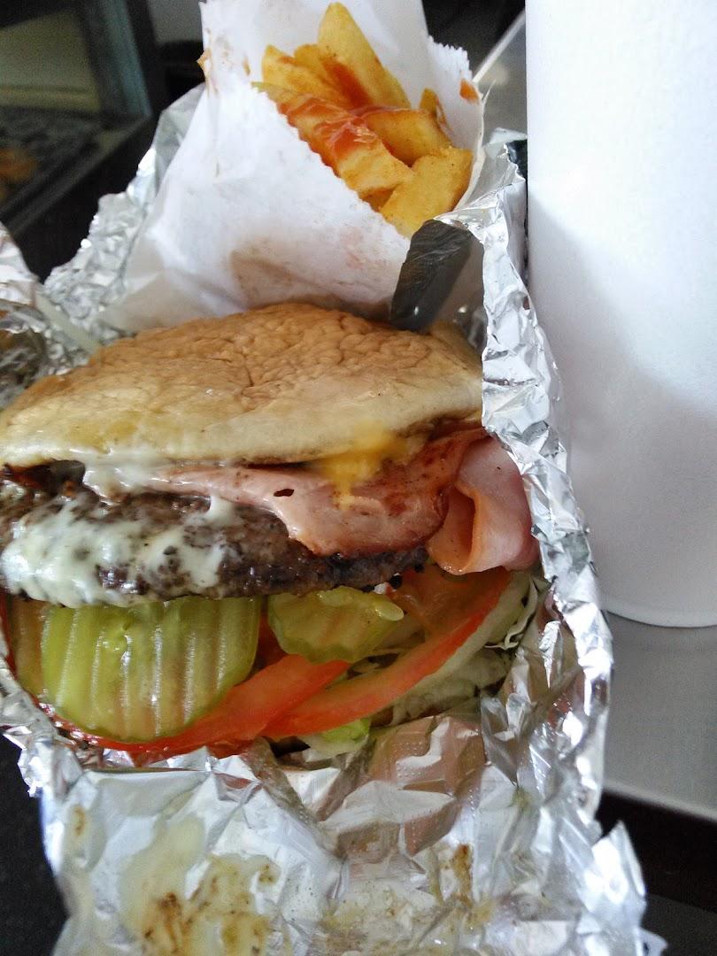 Geronimo's Bakery and Burgers